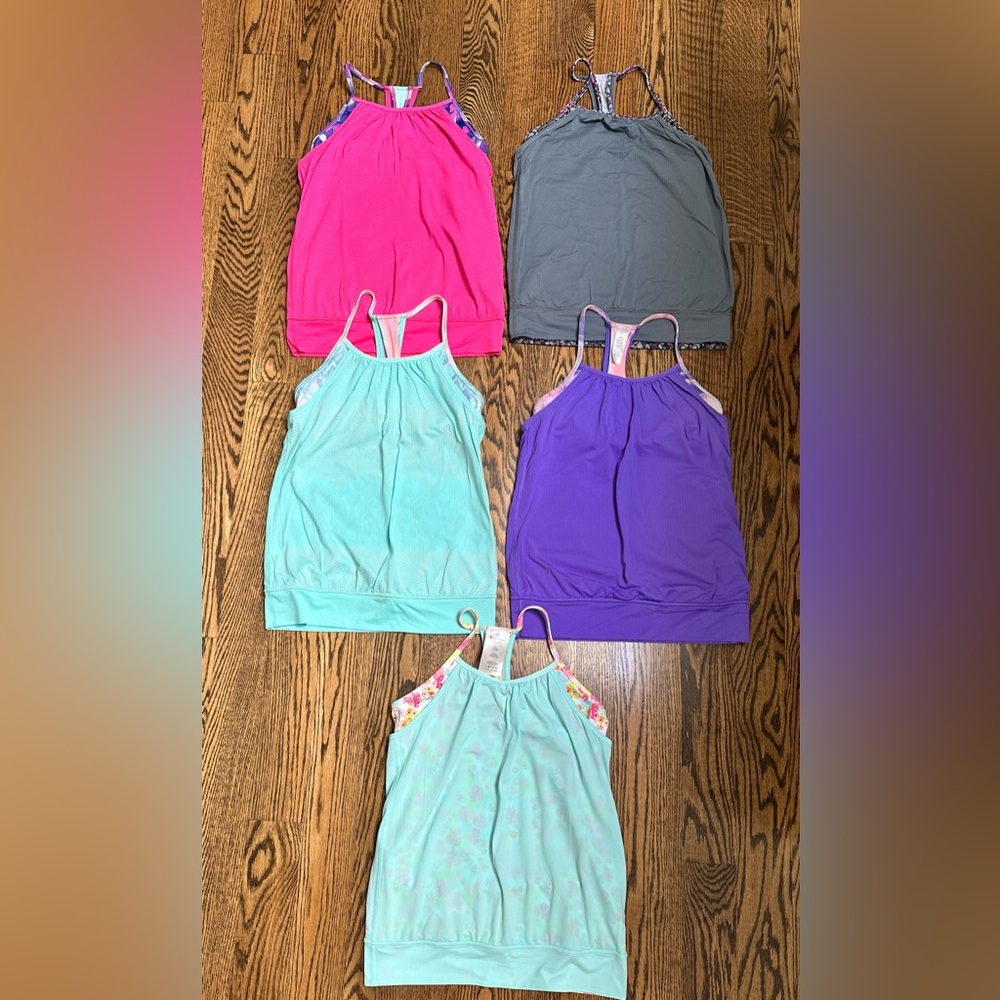 5 Ivivva Double Dutch tanks